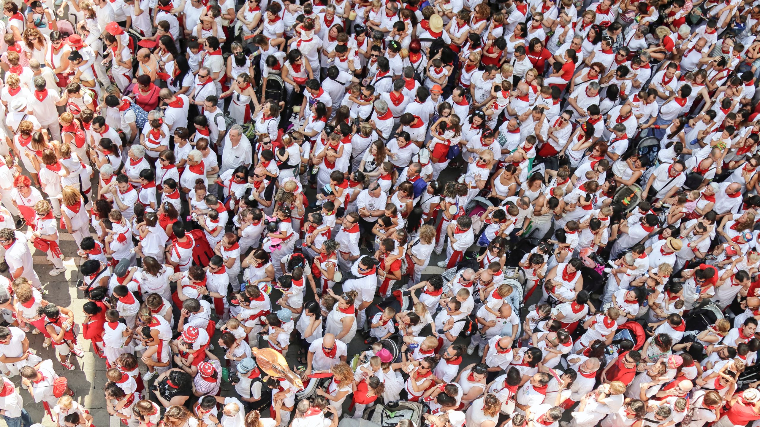 pamplona festival world population